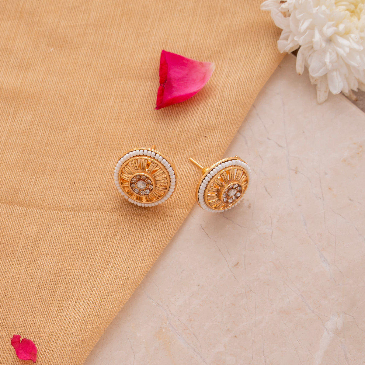 Iraa Pearl Studs