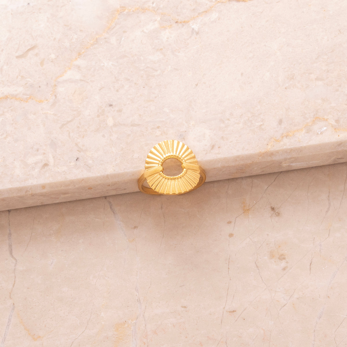 Sola Ring