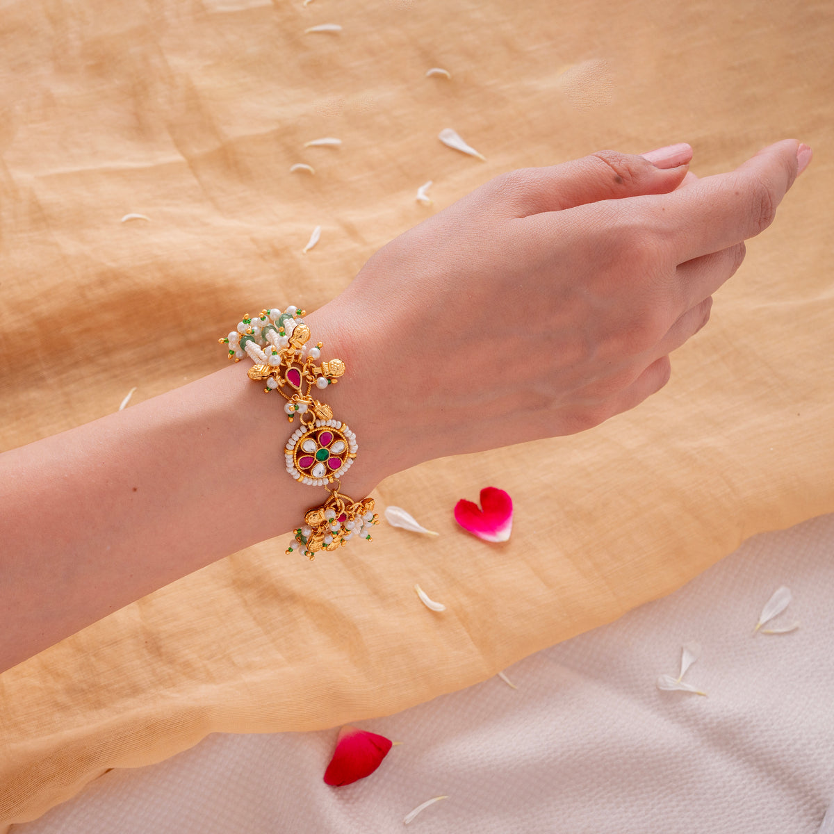 Tarini Kundan Pearls