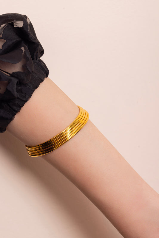 Image 2 of Vera Gold Cuff
