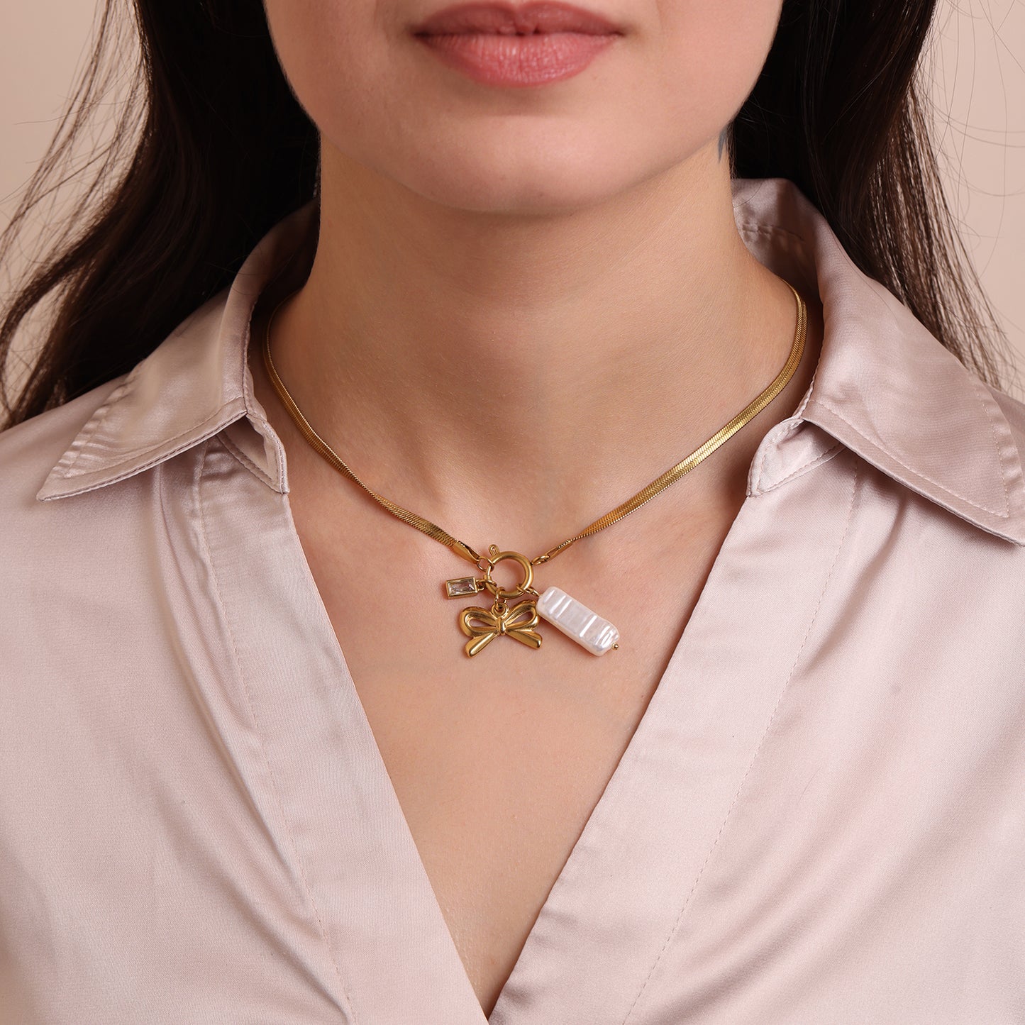 Image 3 of Bow Detachable Pendant