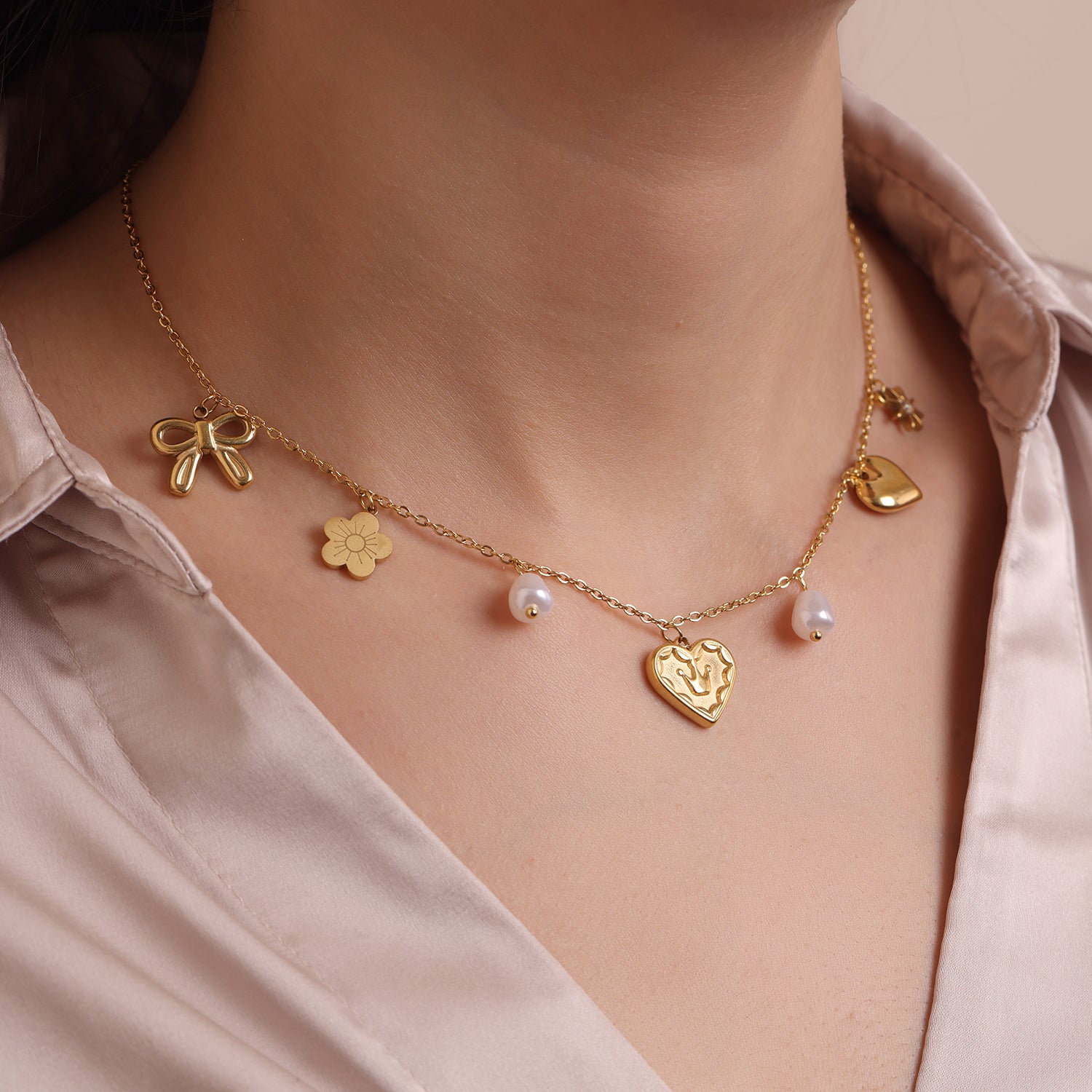 Image 2 of Noa Heart Pearl Necklace