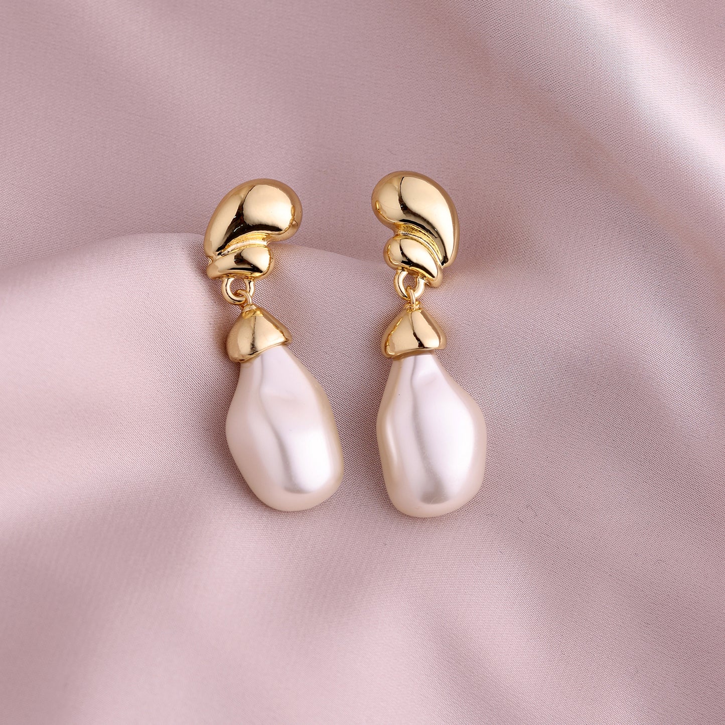 Image 3 of Lumi Pearl Drop Earrings